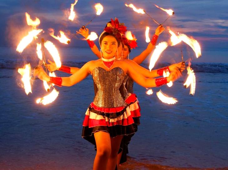 Beachside Presentation of Traditional Dance