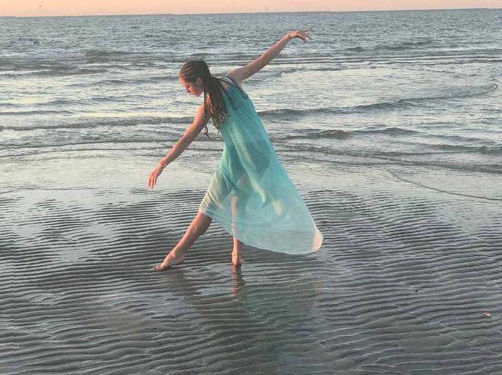 Seaside Traditional Dance Performance